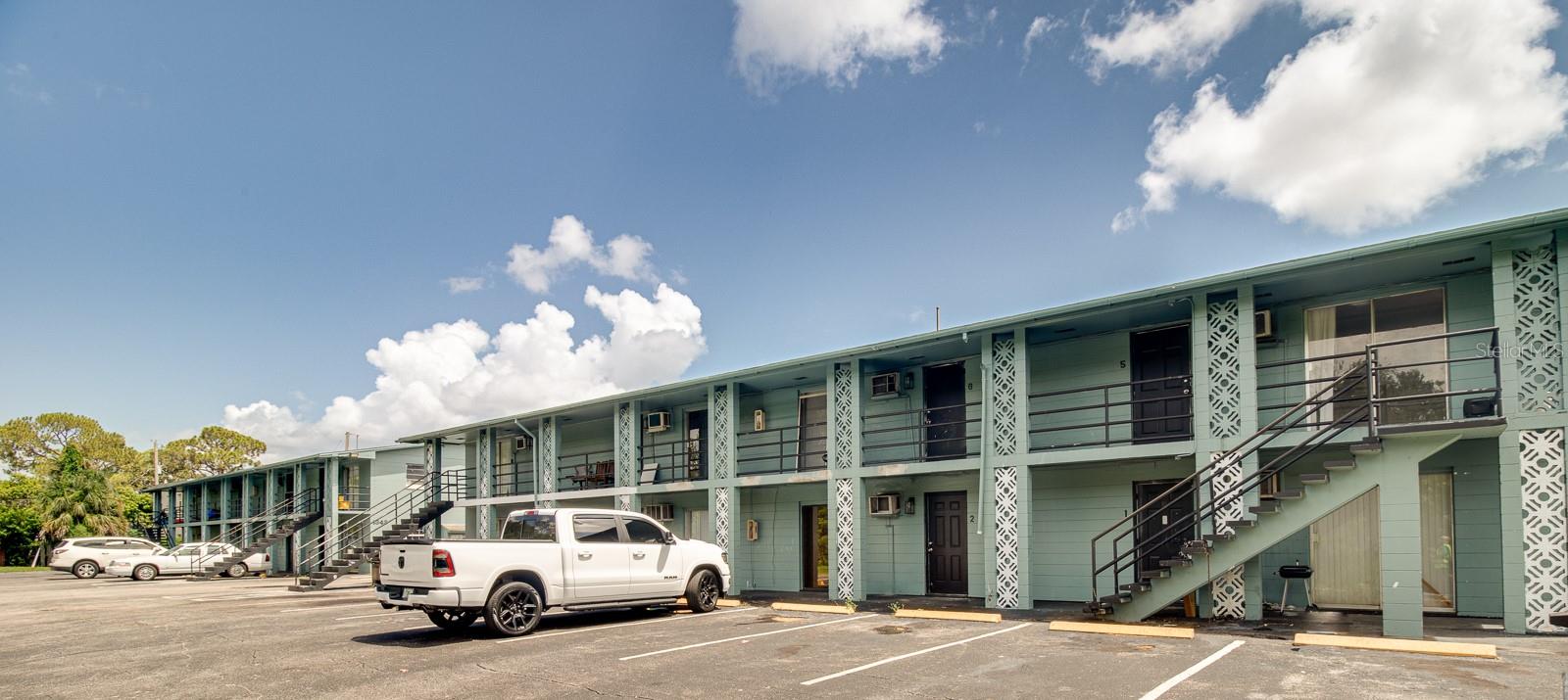 1341 West Pointe Drive, FL