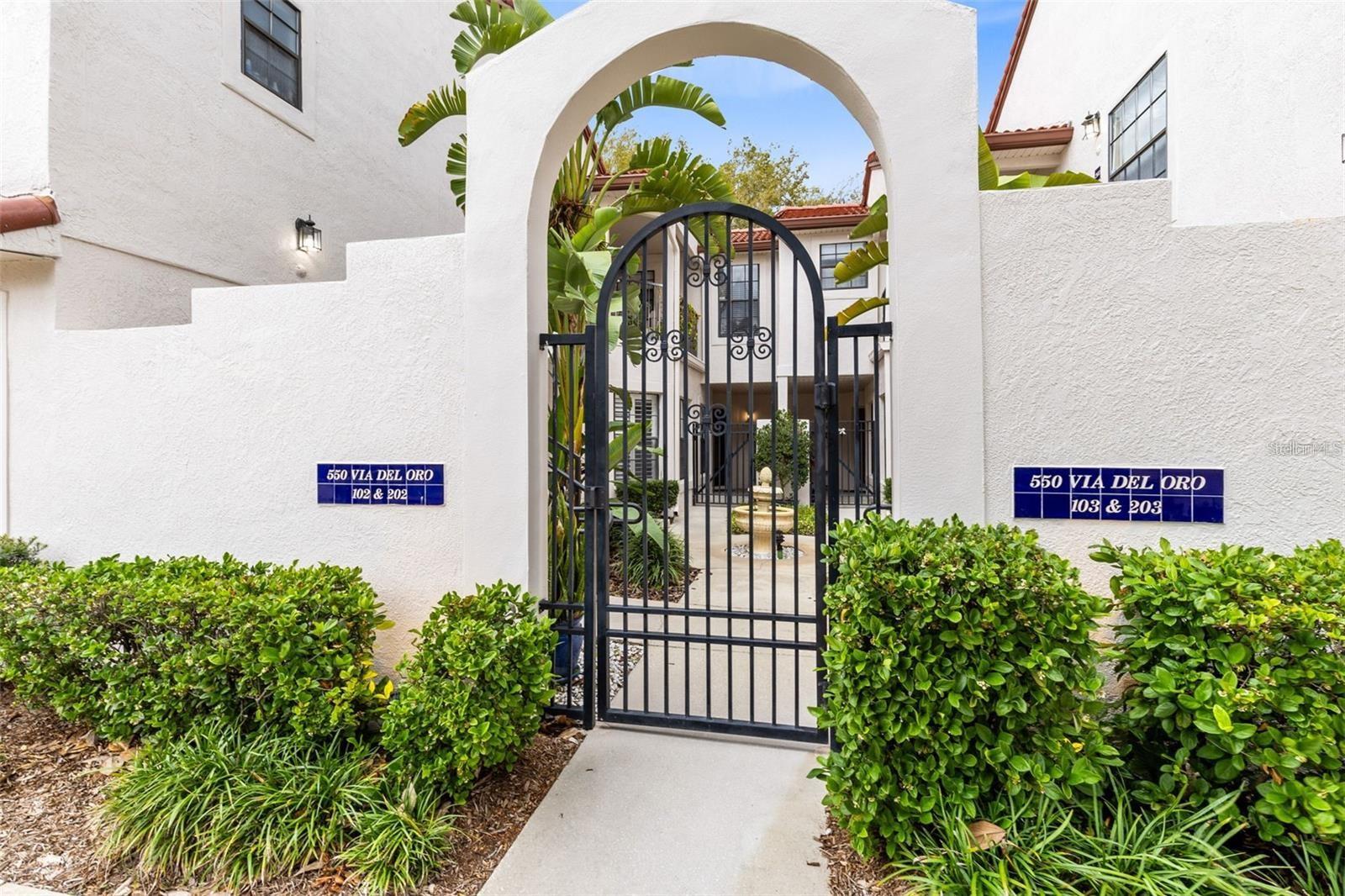 550 Via Del Oro Drive, FL