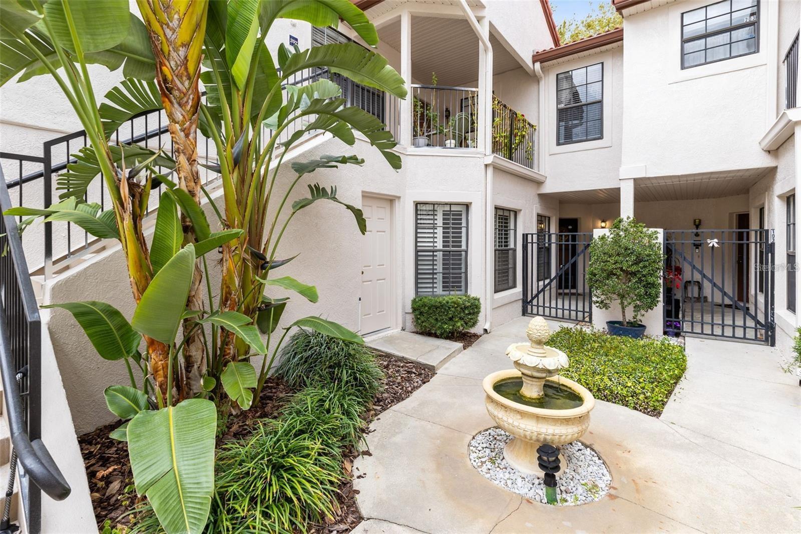 550 Via Del Oro Drive, FL