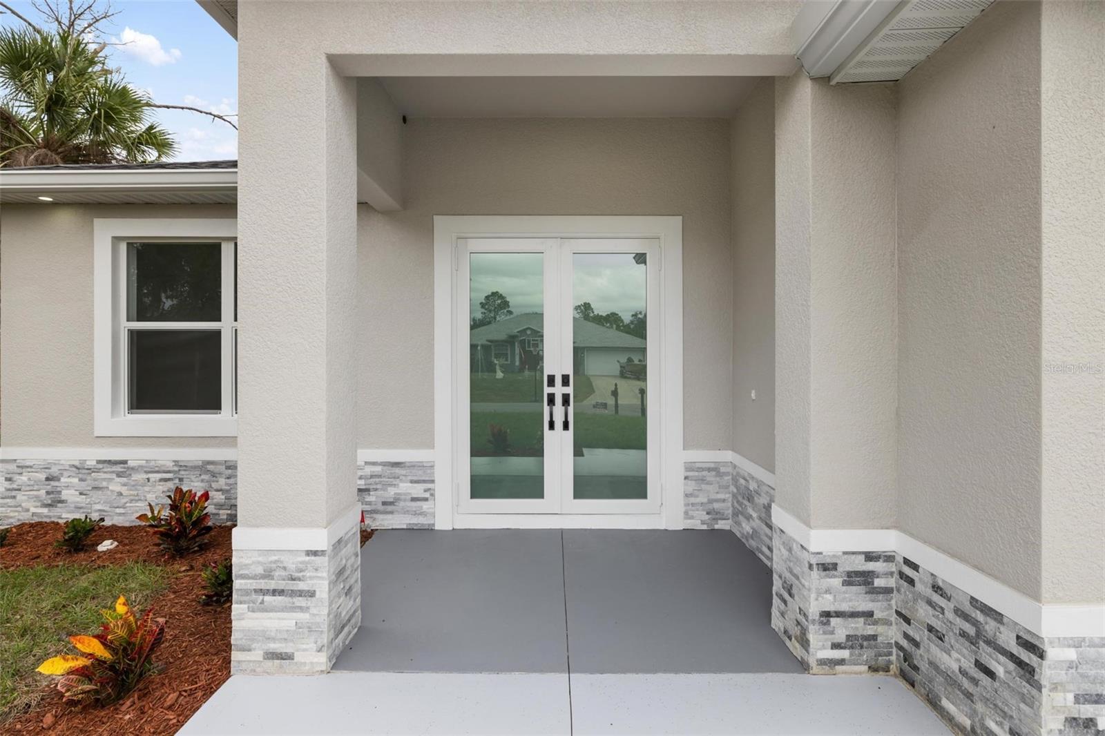 2719 Thomas Lane, FL