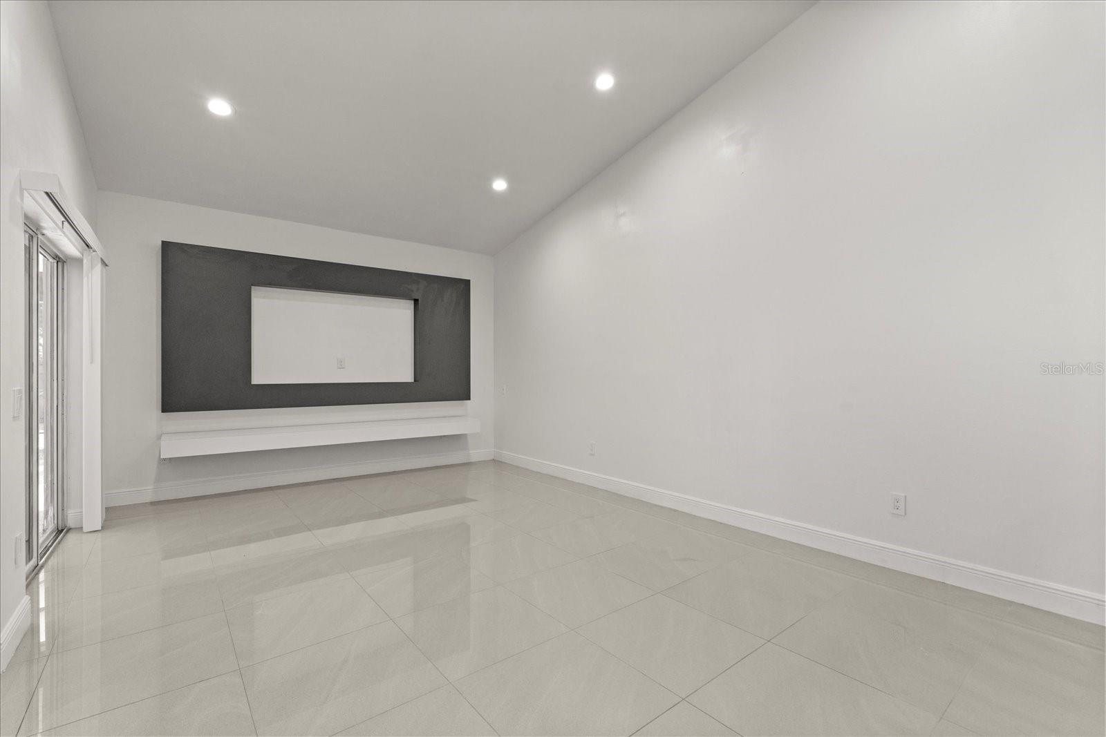 6135 Crystal View Drive, FL