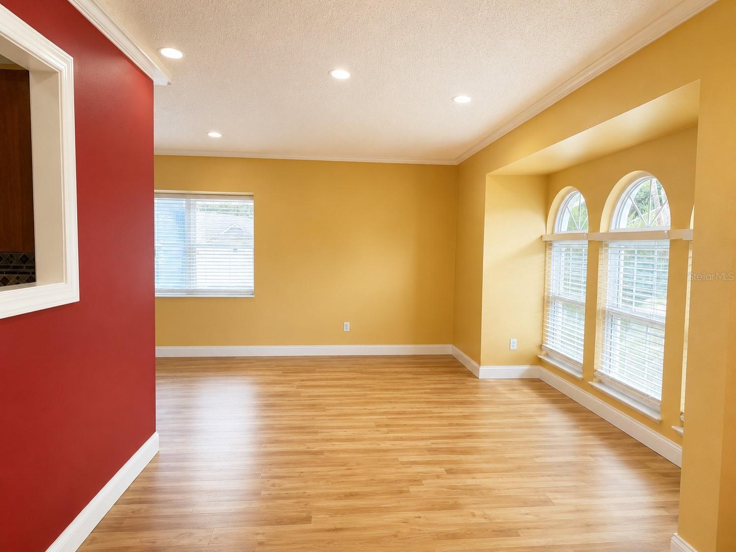 1009 Bartlett Court, FL
