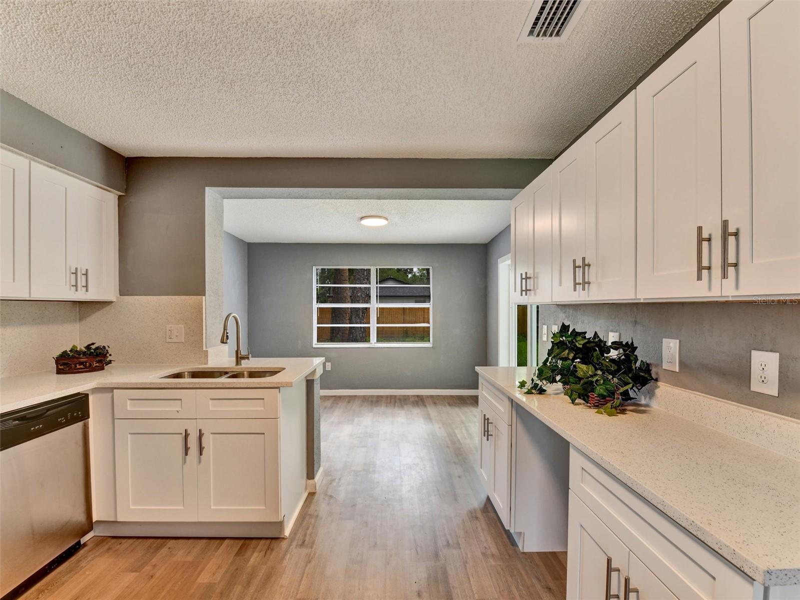 7138 Oakwood Drive, FL