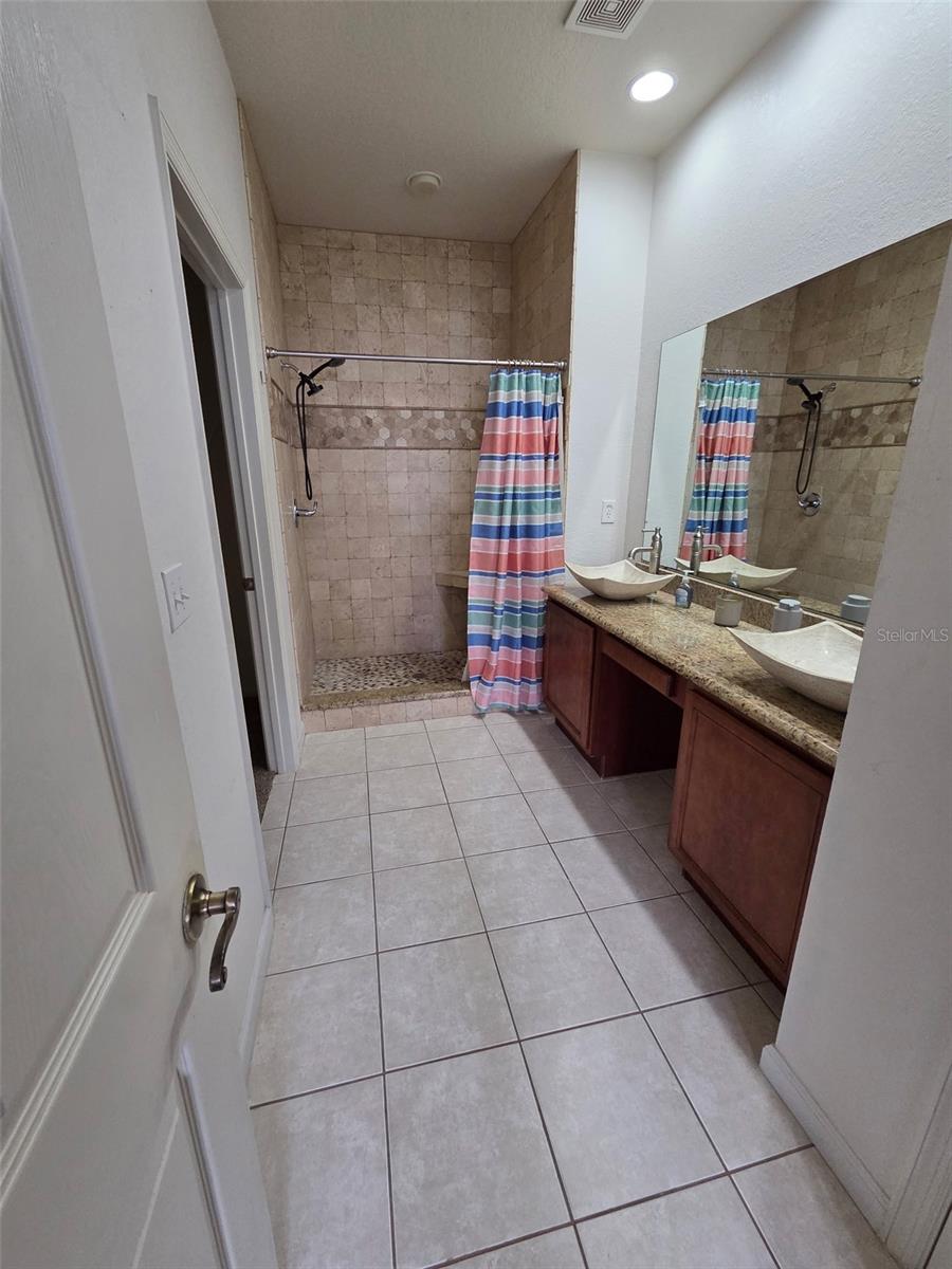 3001 Greystone Loop, FL