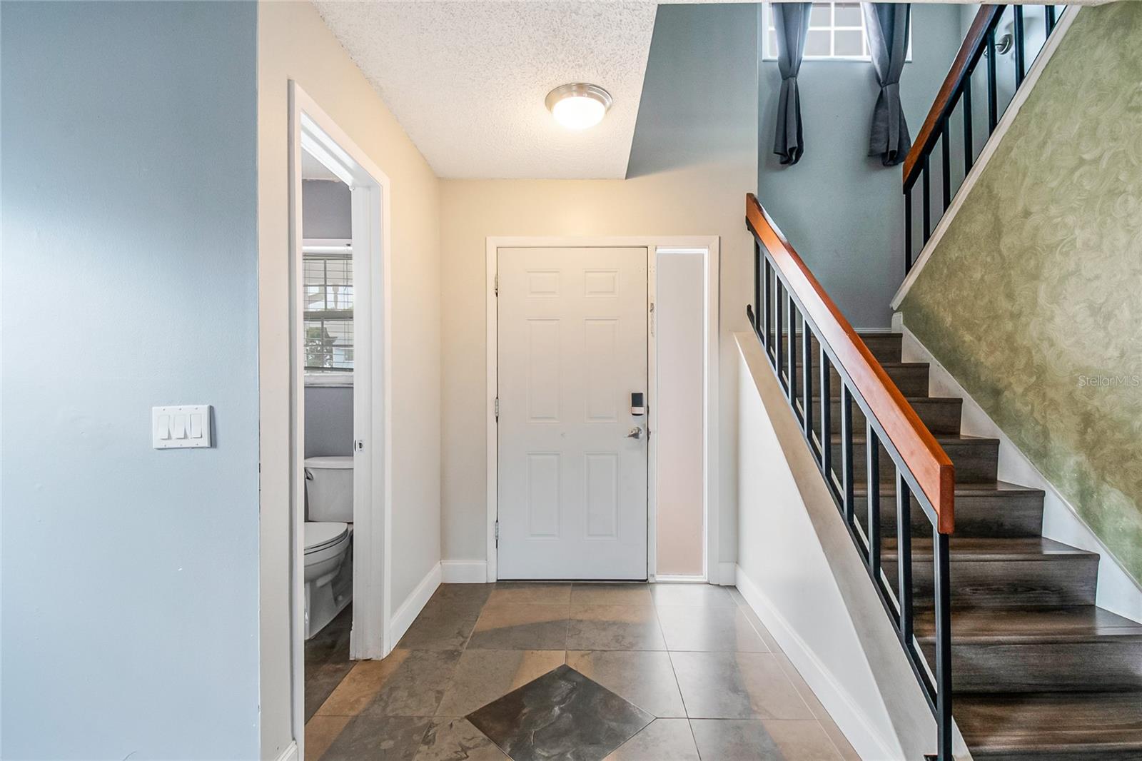 1025 Wentworth Court, FL