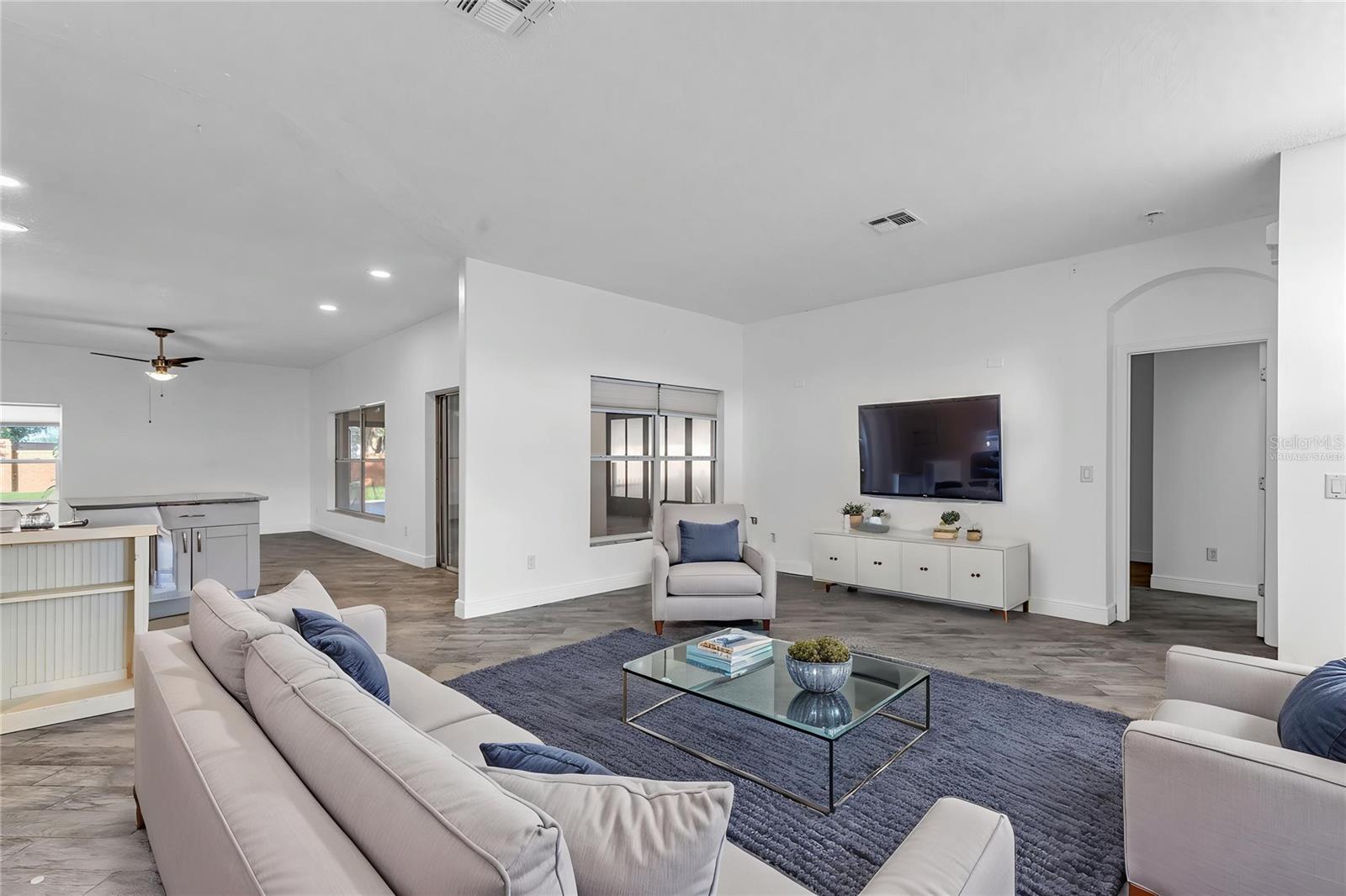 2031 Wintermere Pointe Drive, FL