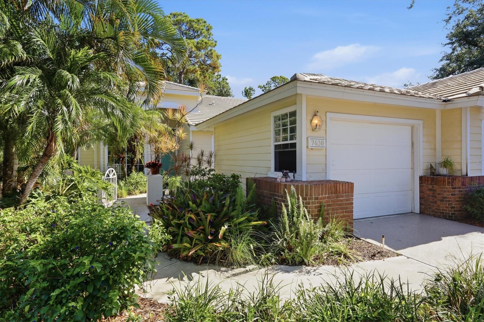 7630 Whitebridge Glen, FL