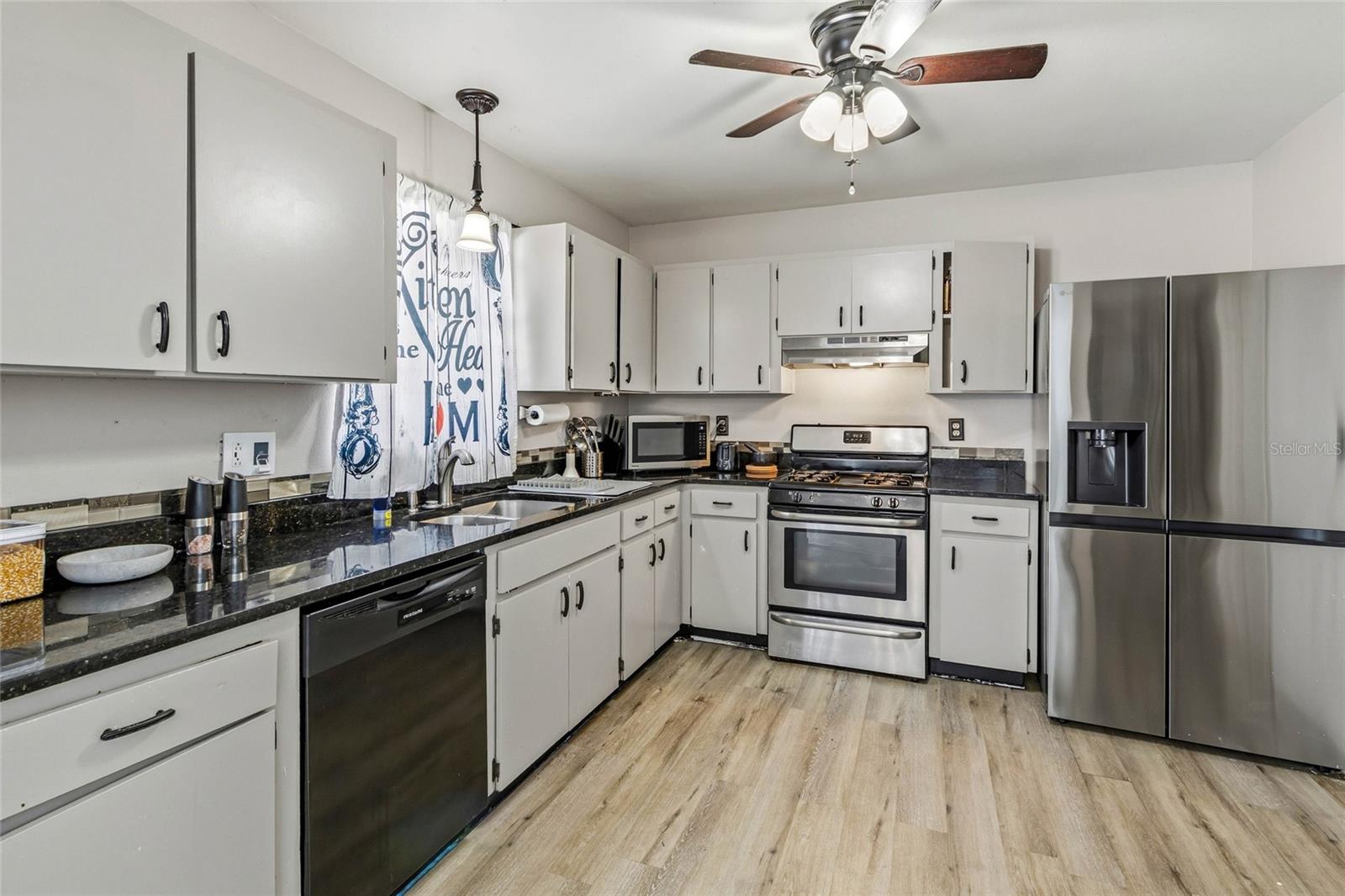 5262 Woodridge Lane, FL