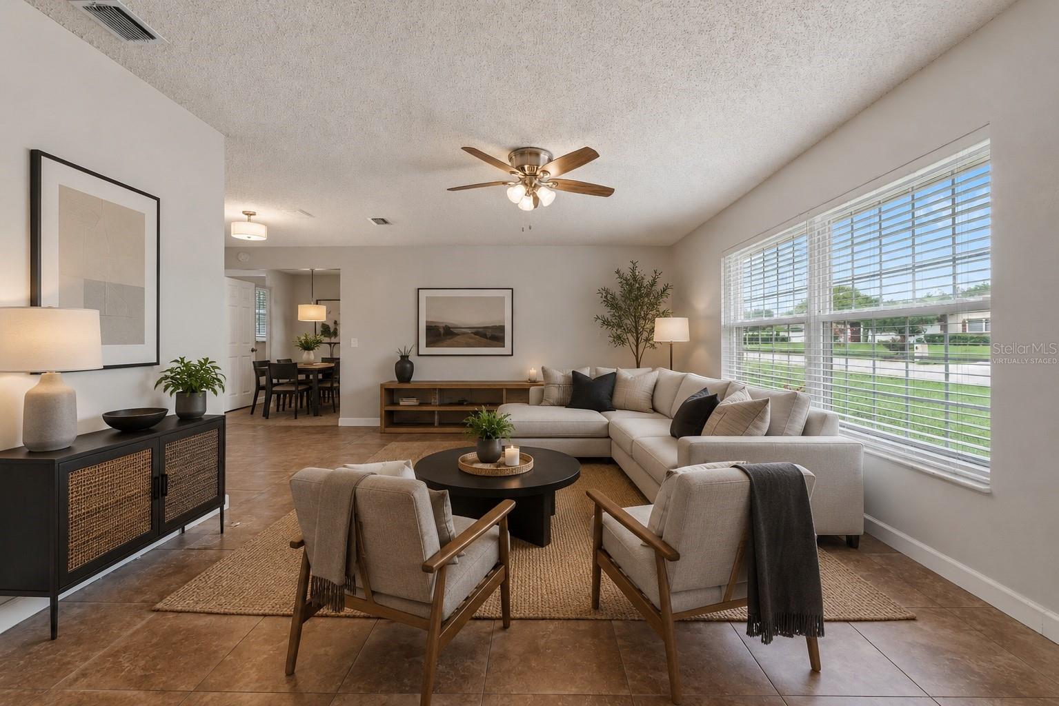 1016 Manchester Circle, FL