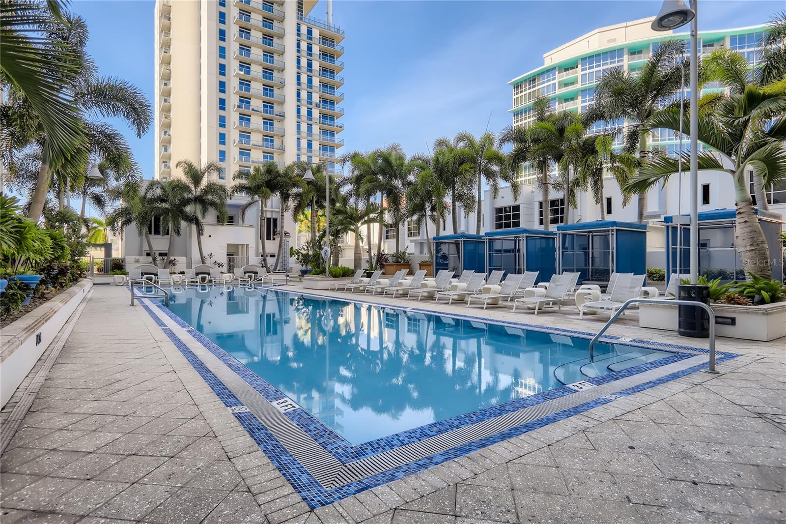 415-2 Pine Street, FL