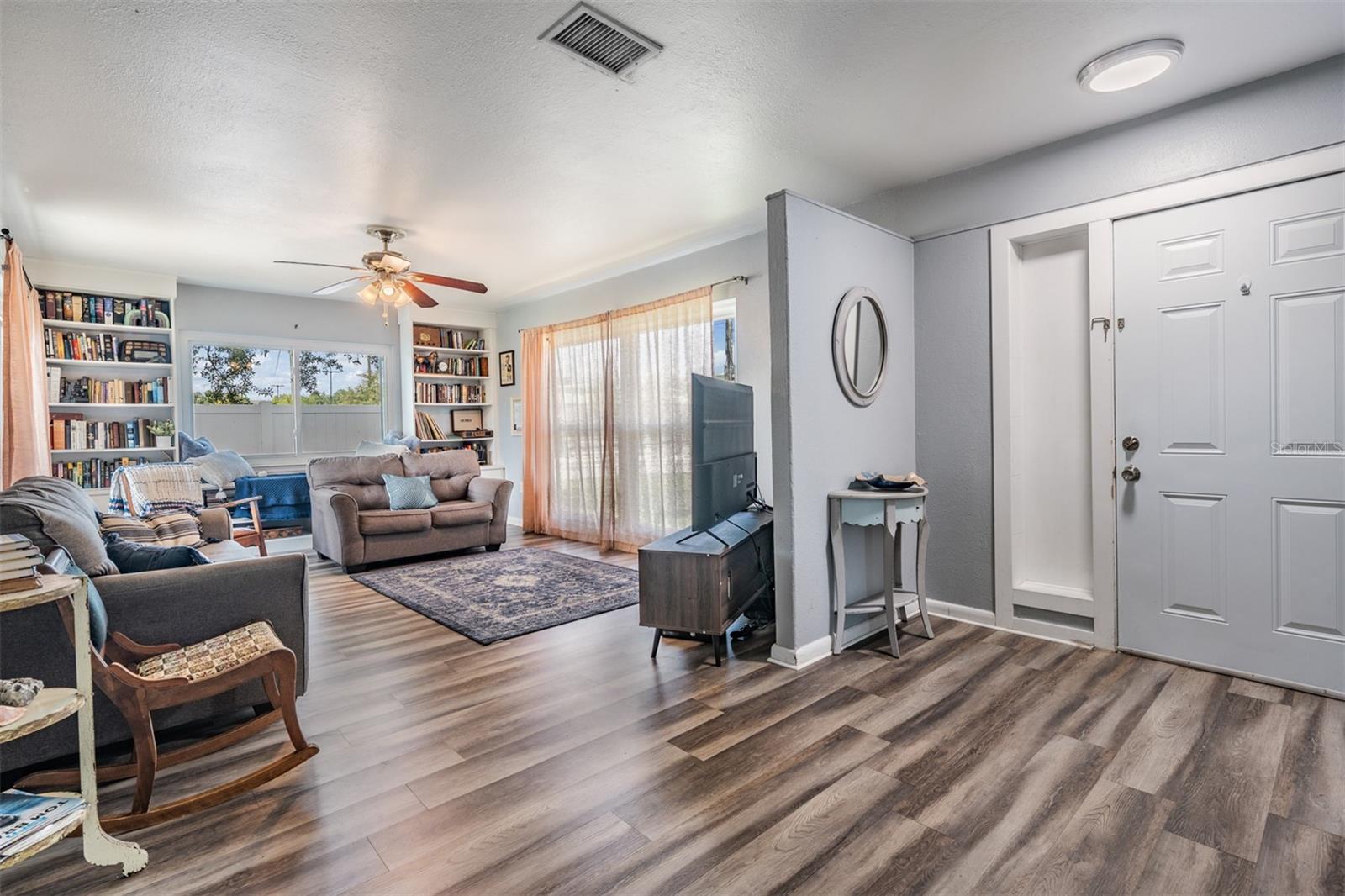 4601 Emerald Avenue, FL