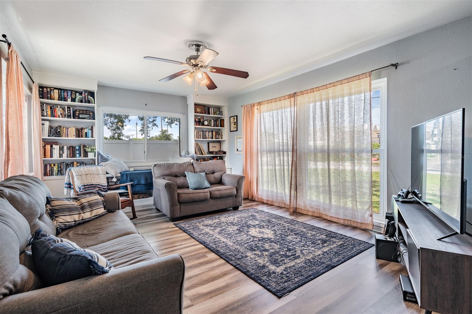 4601 Emerald Avenue, FL