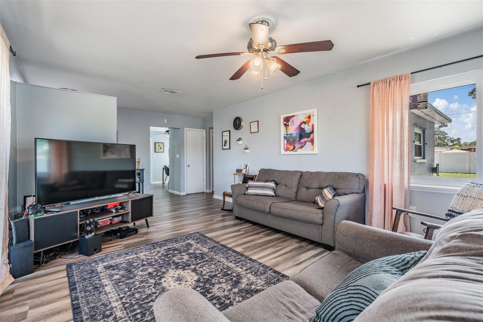 4601 Emerald Avenue, FL
