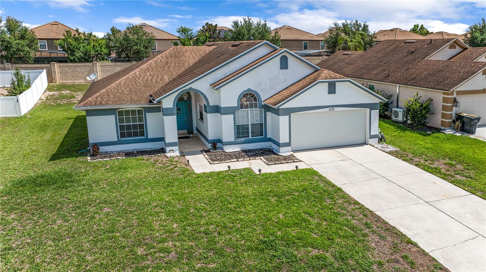 437 Via Del Sol Drive, FL