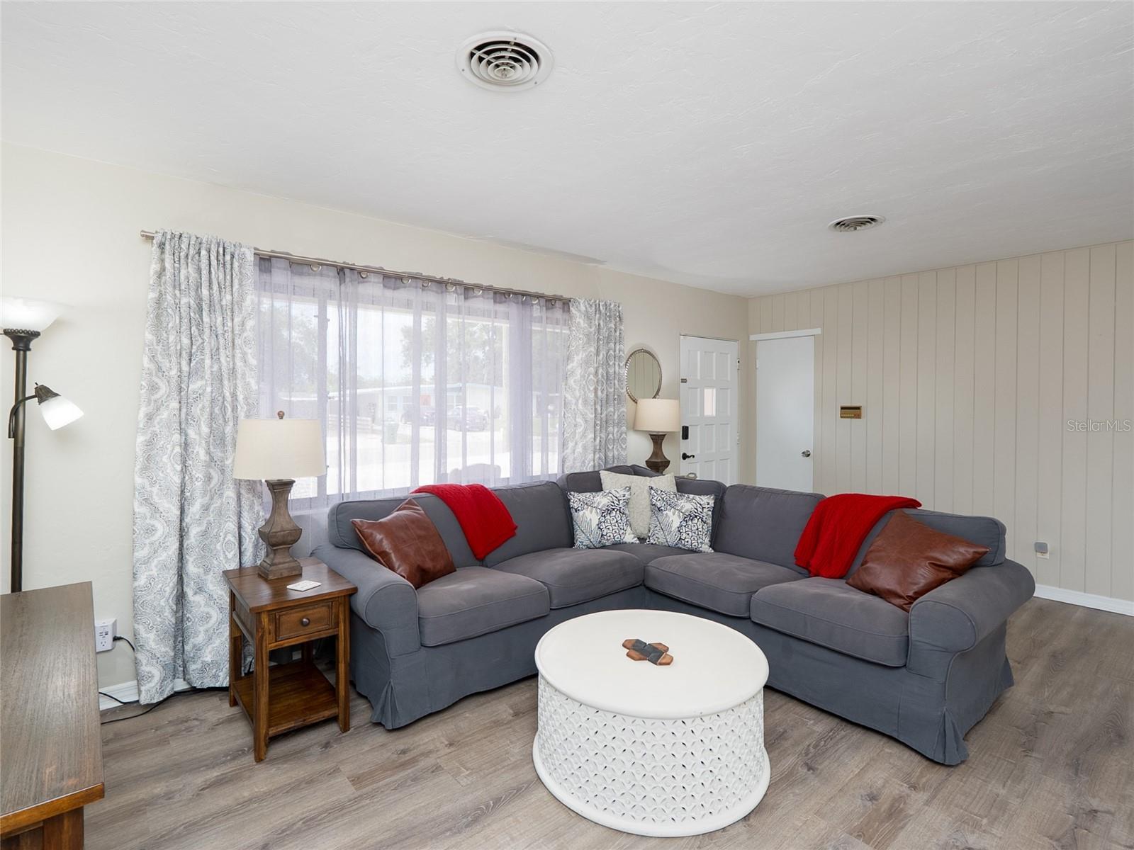 3137 Bay Street, FL