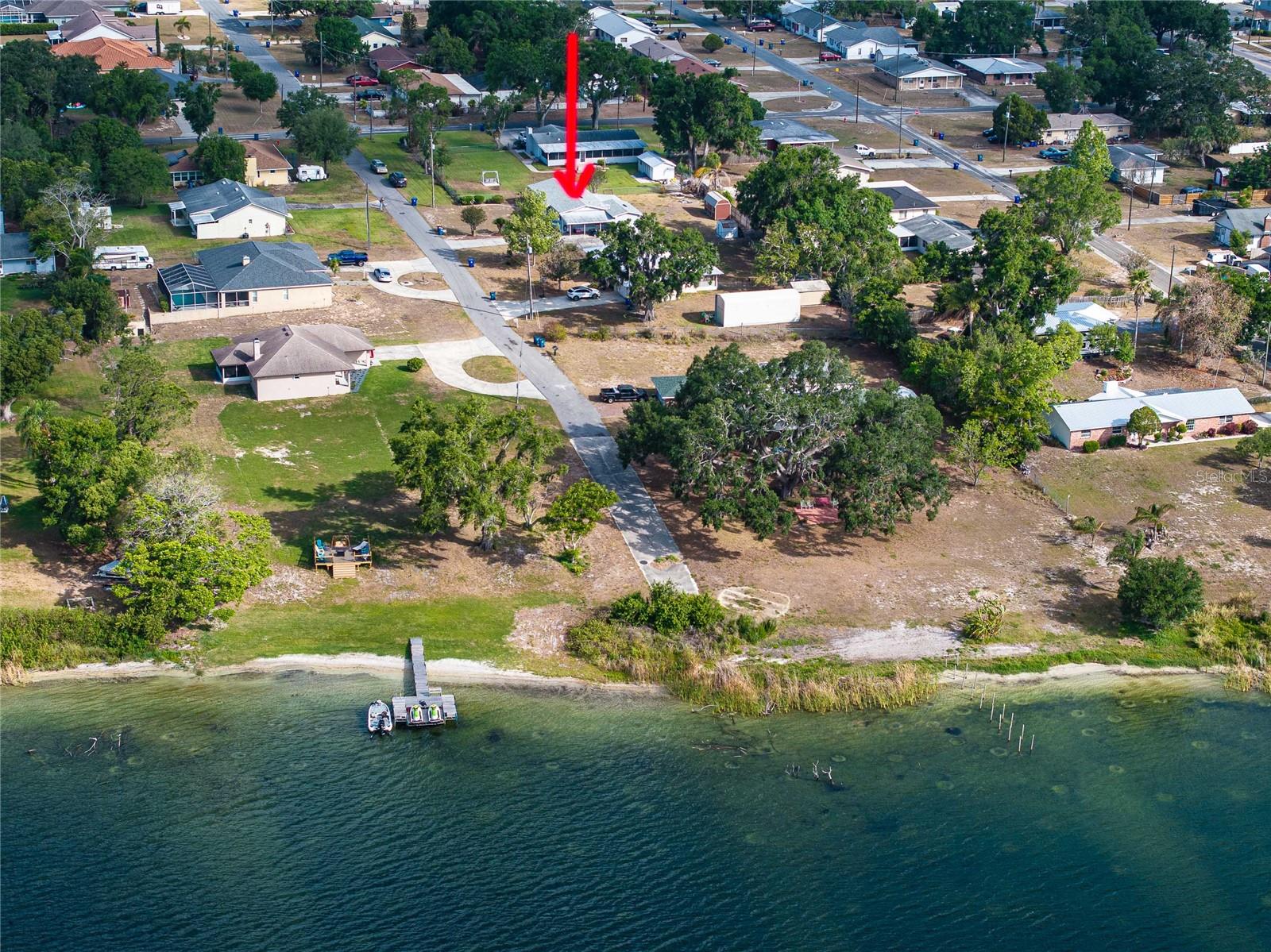 729 Lake Avenue, FL