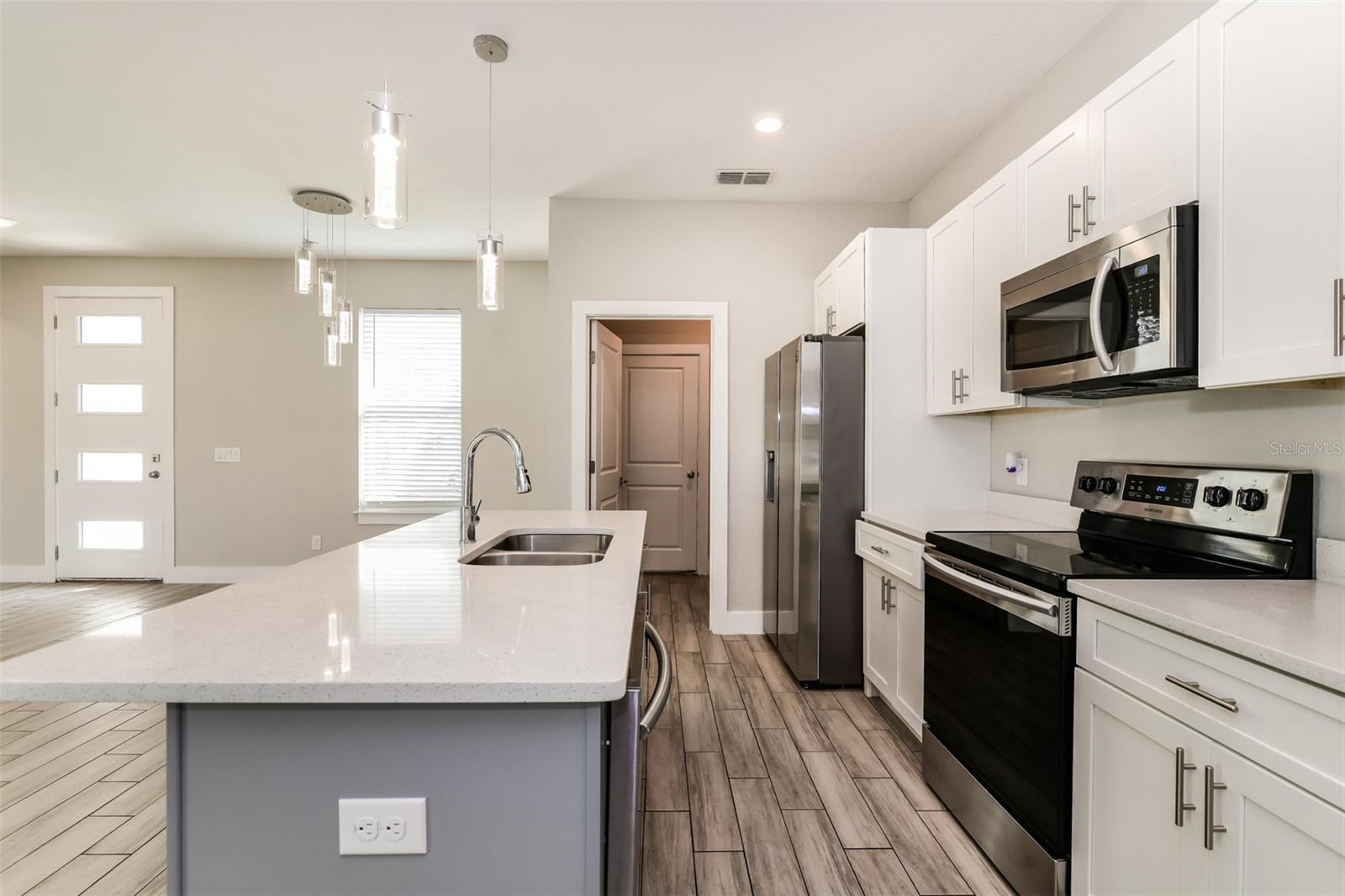 325 Hibiscus Drive, FL