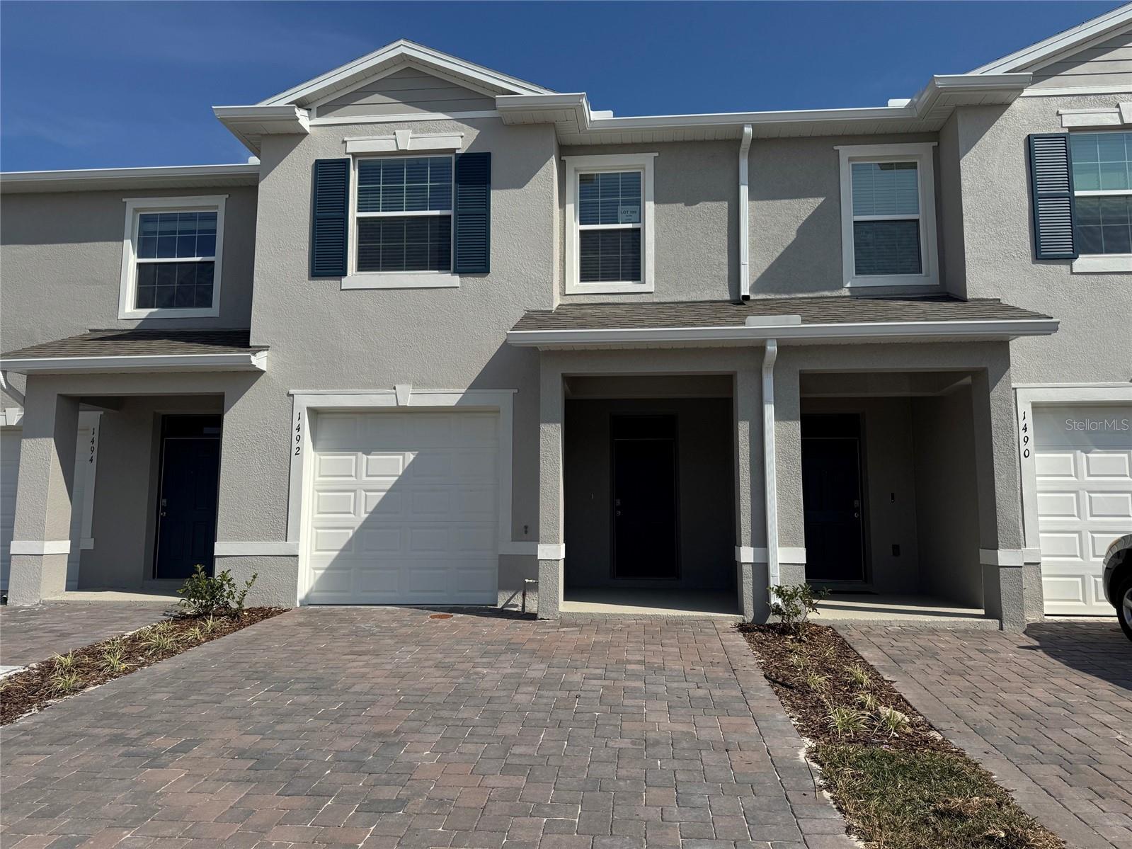 1492 Isleta Loop, FL