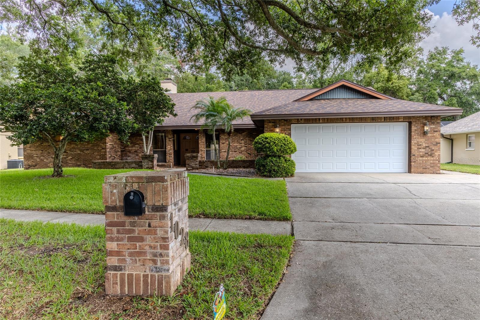1028 Sylvia Lane, FL