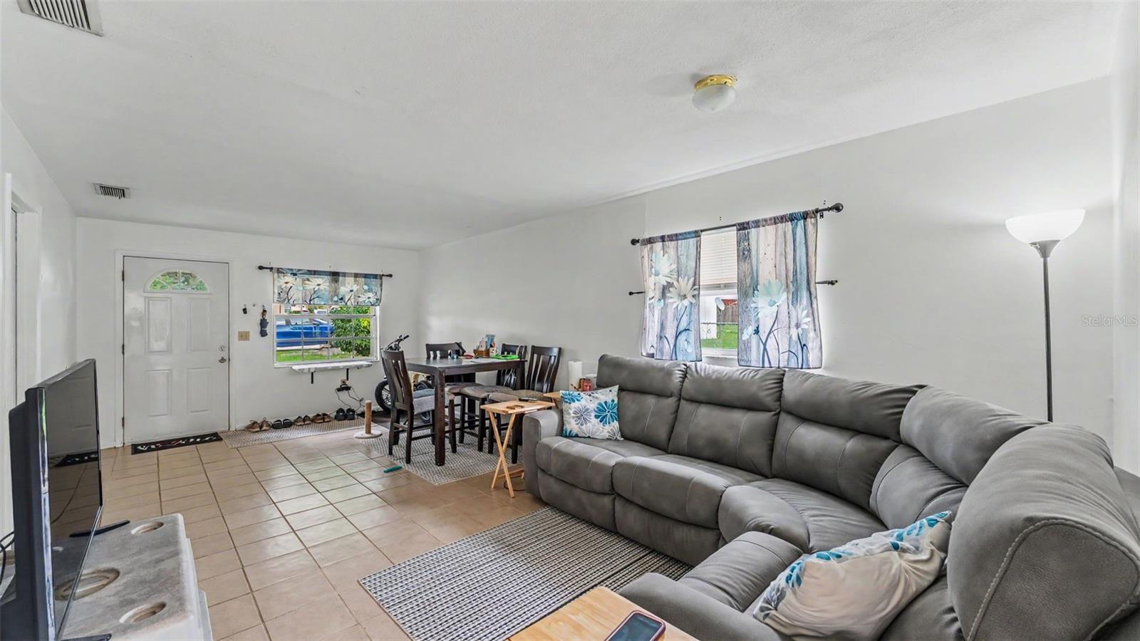 710 & 712 Alamo Drive, FL