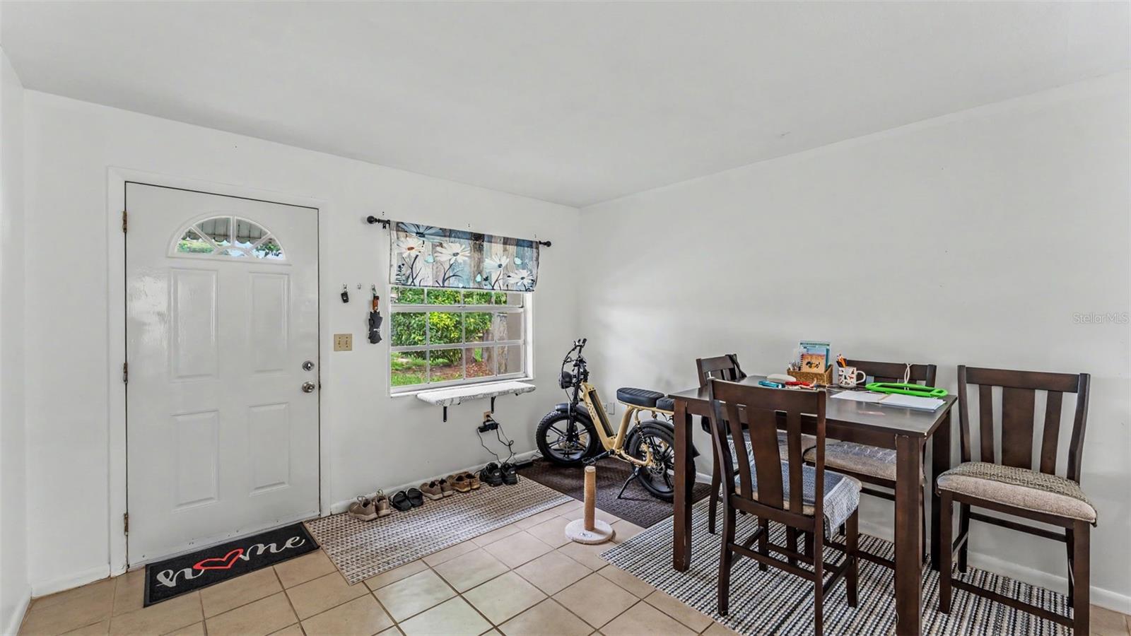 710 & 712 Alamo Drive, FL