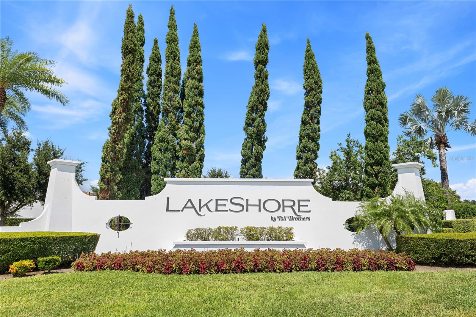 8955 Lakeshore Pointe Drive, FL