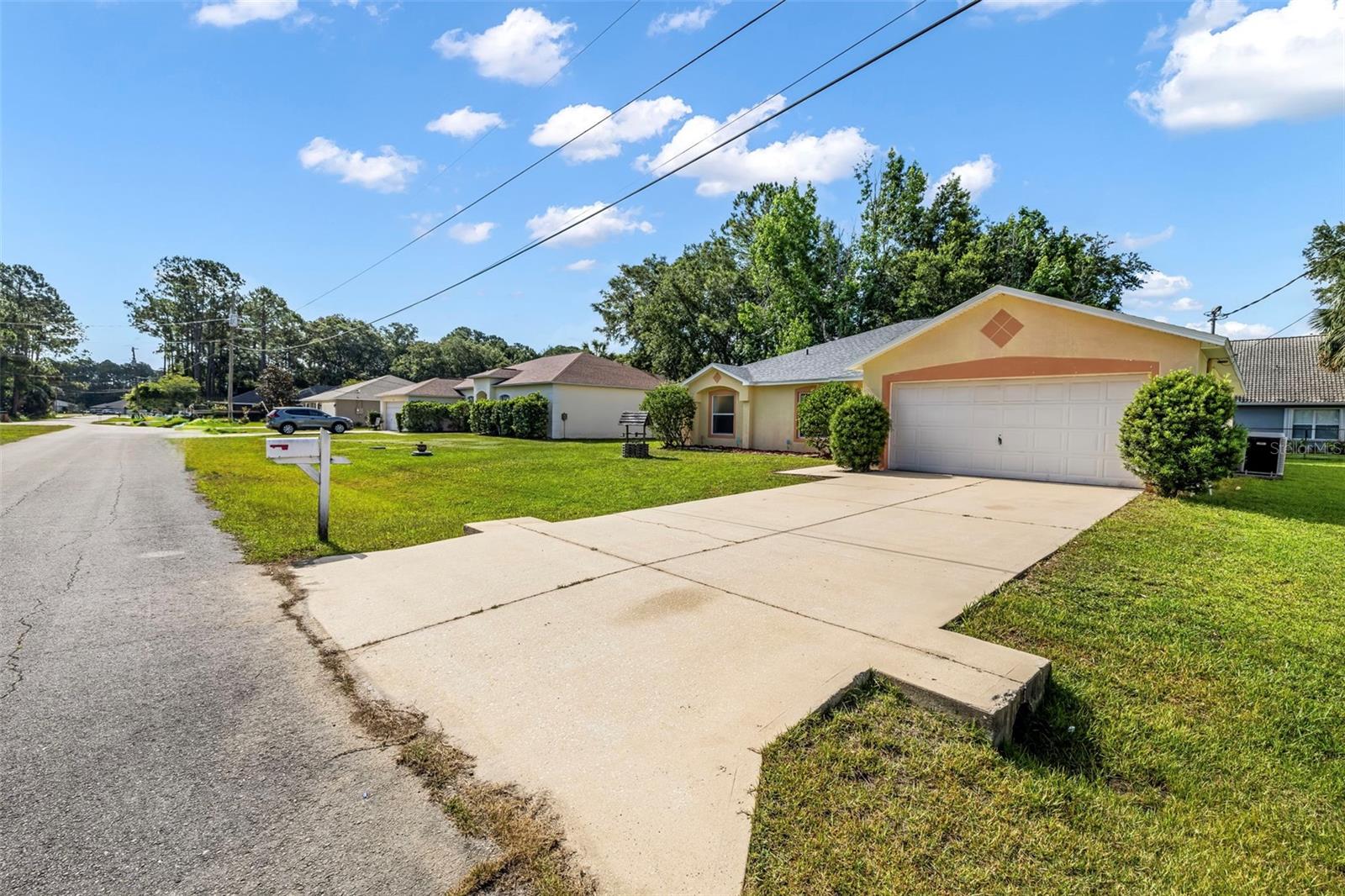 16 Slumber Path, FL