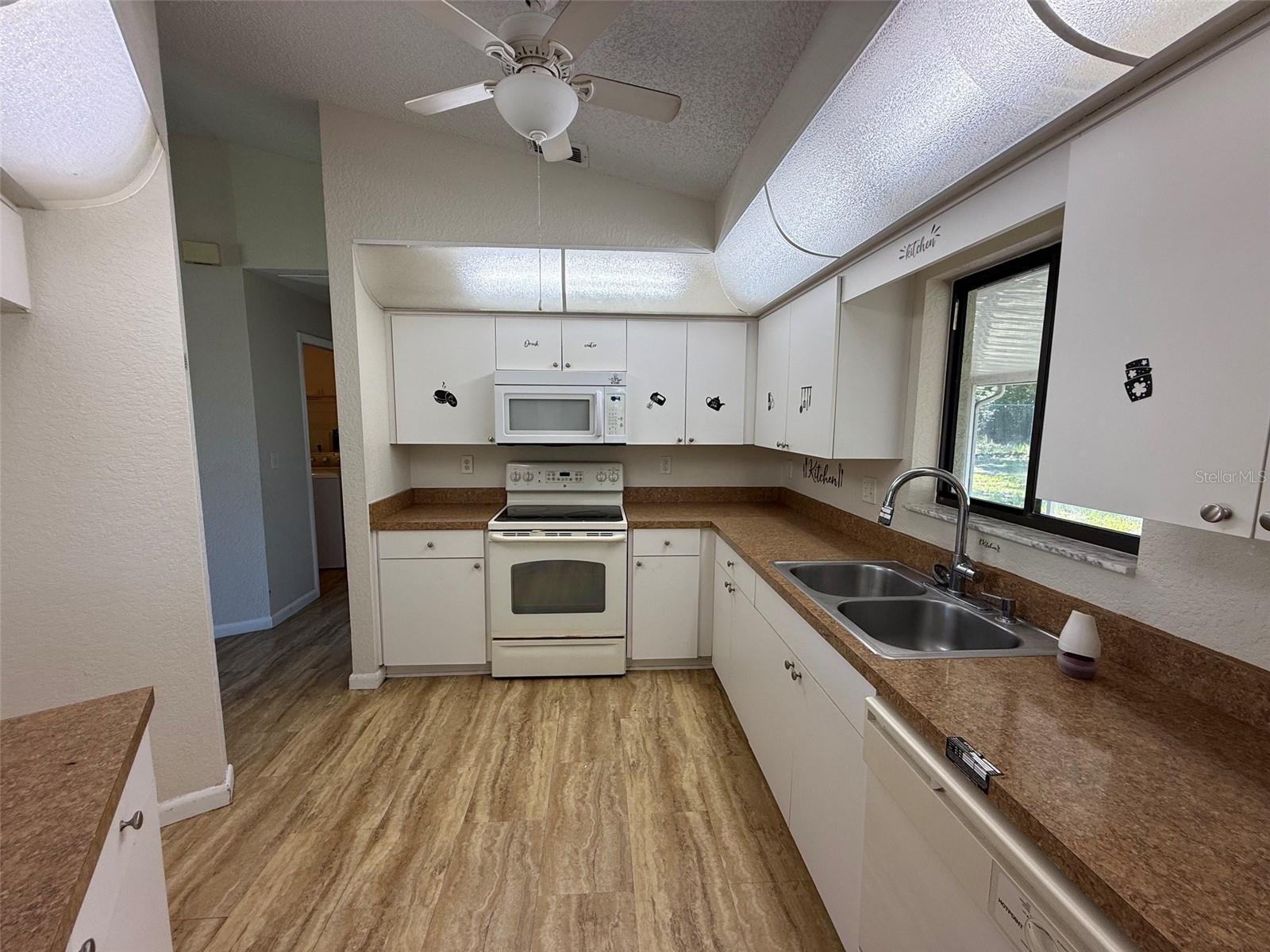 14078 Spring Hill Drive, FL