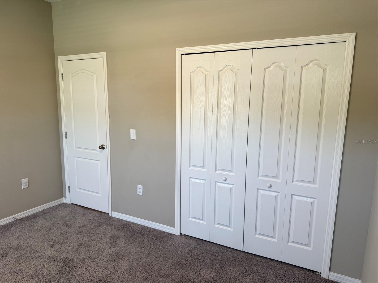1053 Bradford Ridge Drive, FL