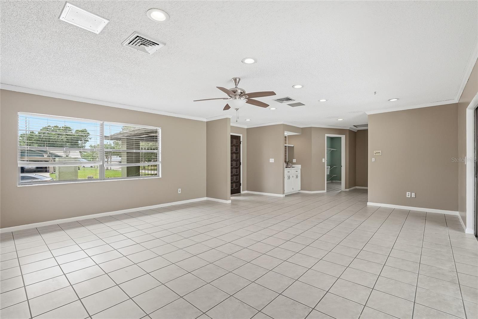 1012 Redbud Circle, FL