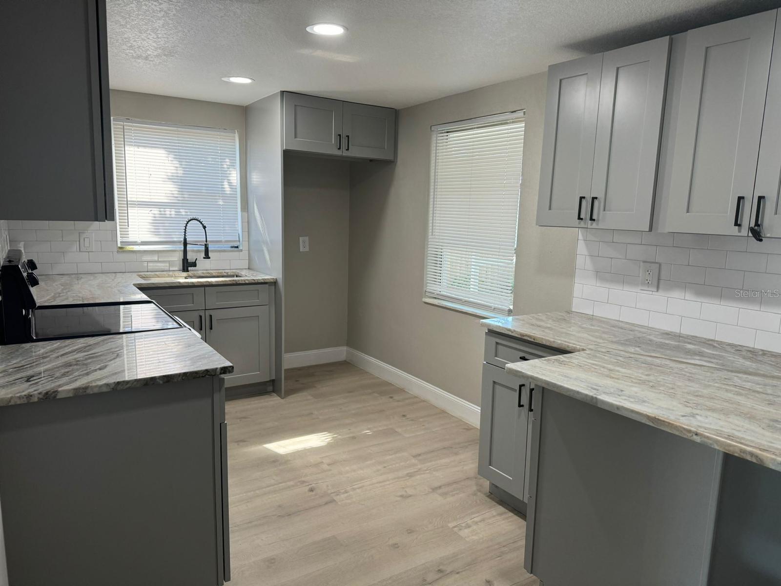 7605 Embassy Boulevard, FL