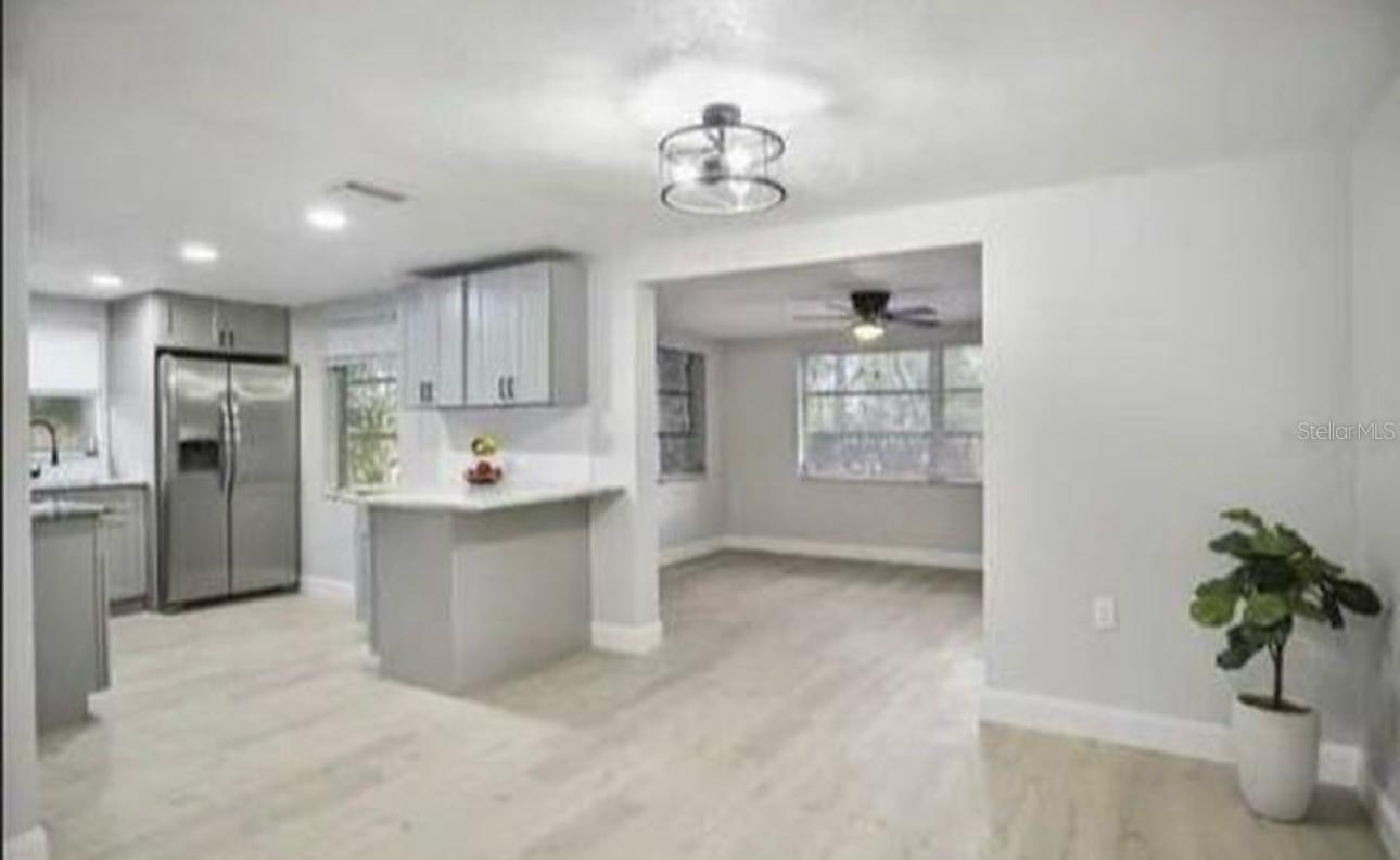 7605 Embassy Boulevard, FL
