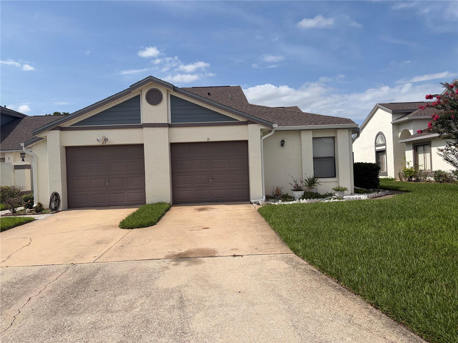 31 Lakepointe Circle, FL