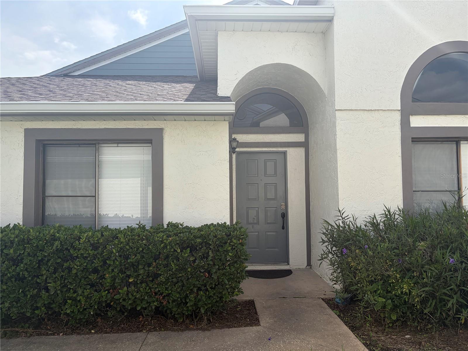 31 Lakepointe Circle, FL