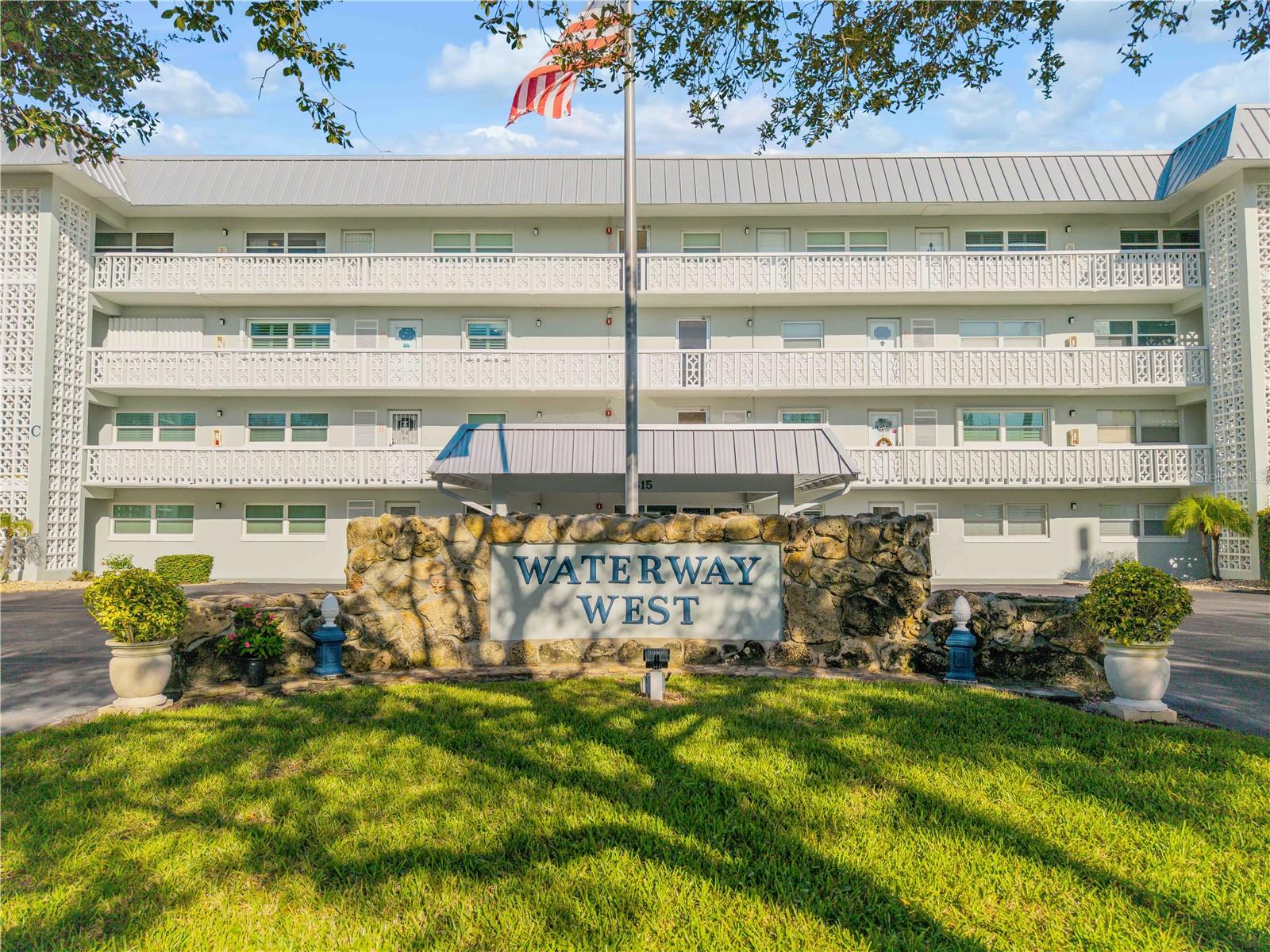 315 Causeway, FL
