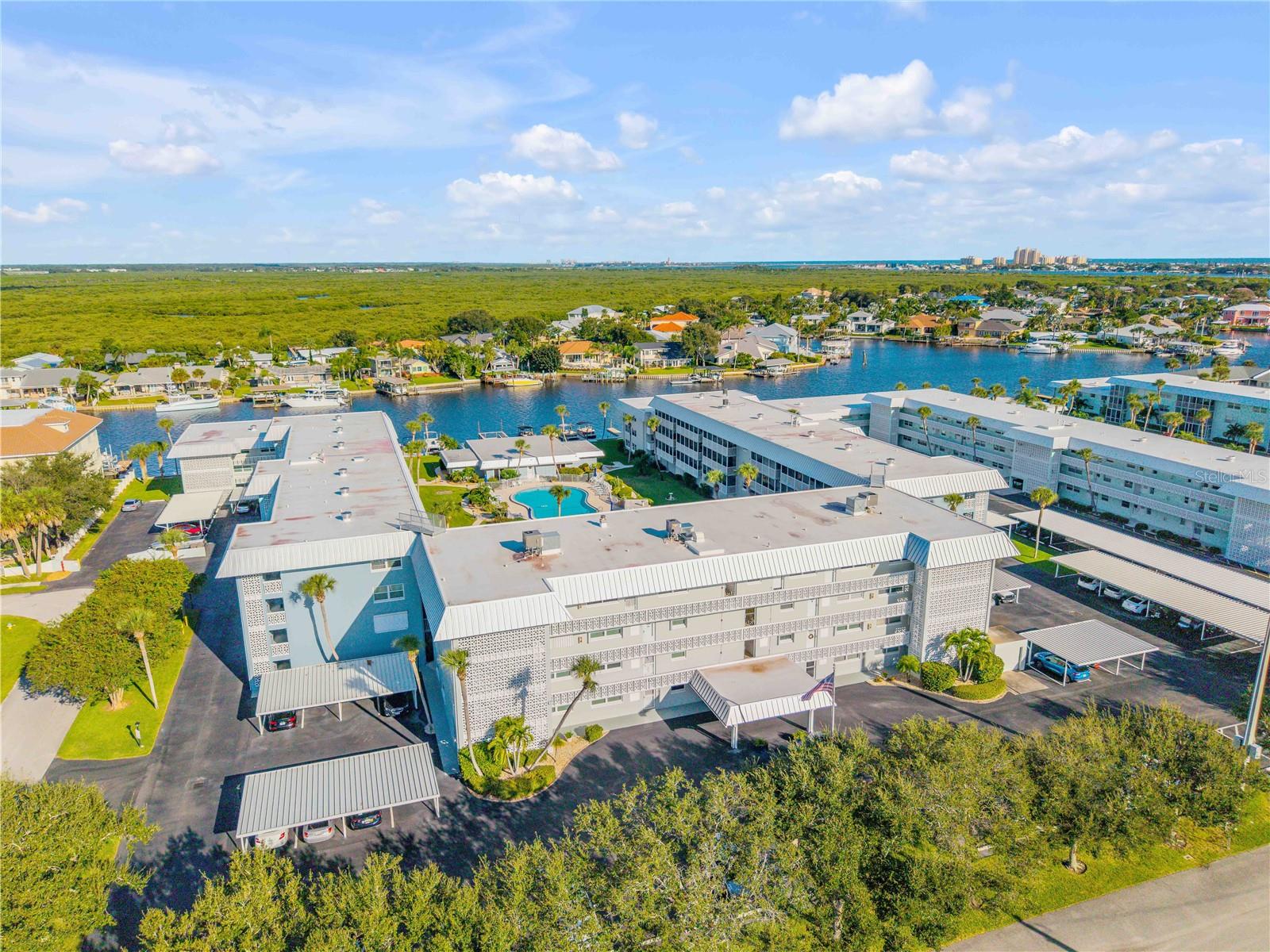 315 Causeway, FL