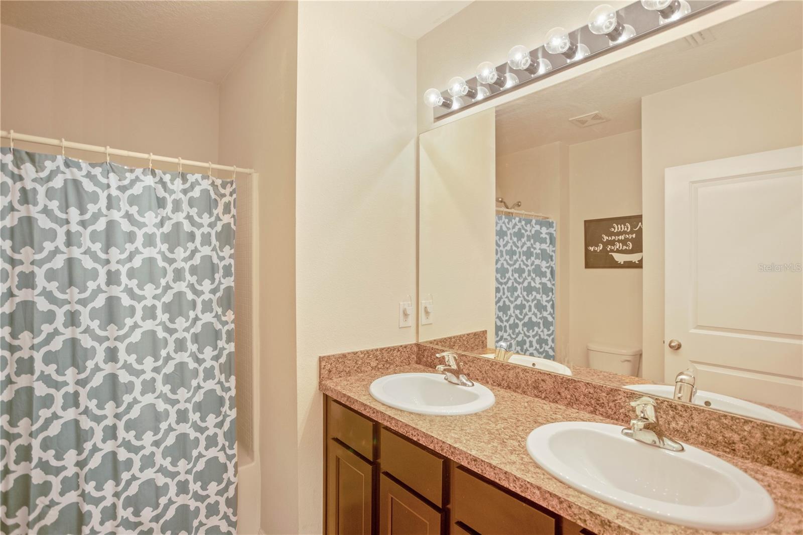 5025 15th Place, FL