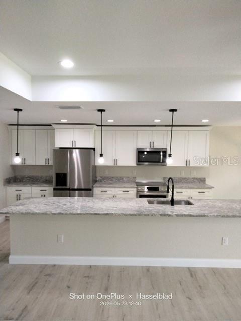 5859 Farmington Avenue, FL