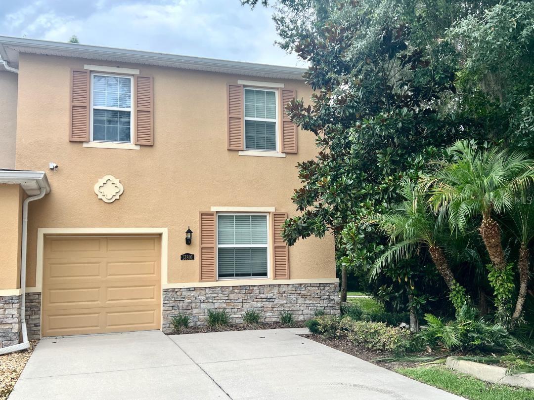 TAMPA, FL