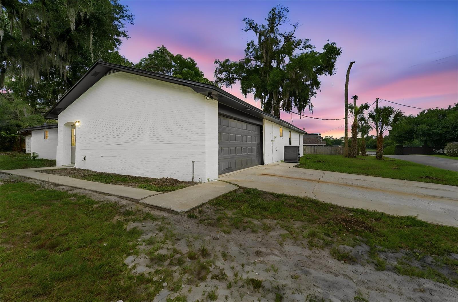 107 High Street, FL