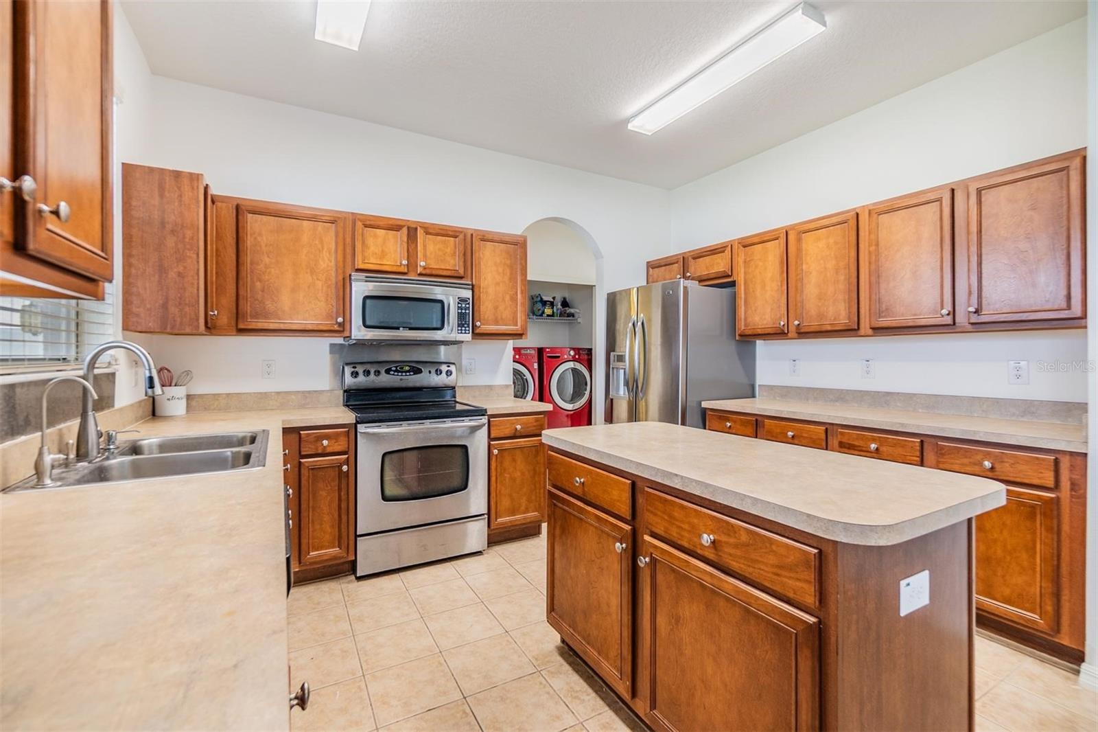 8219 Canterbury Lake Boulevard, FL