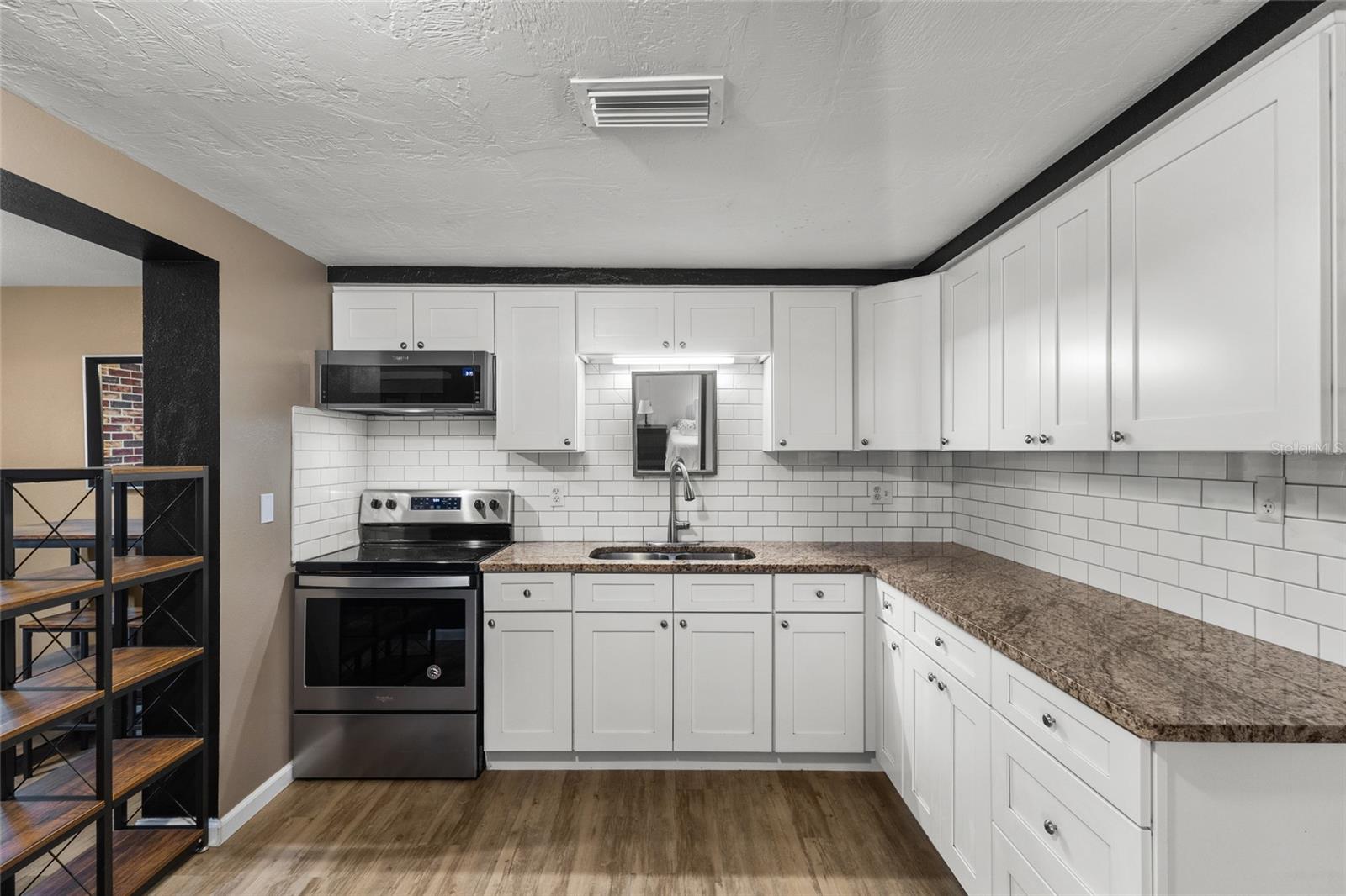 3422 Fenway Drive, FL