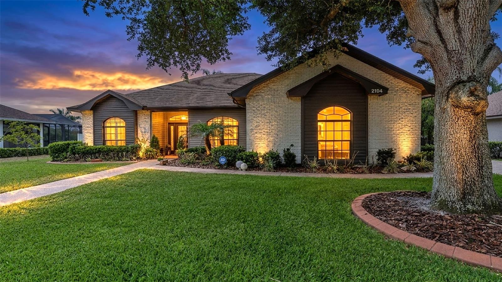 2104 Longleaf Circle, FL