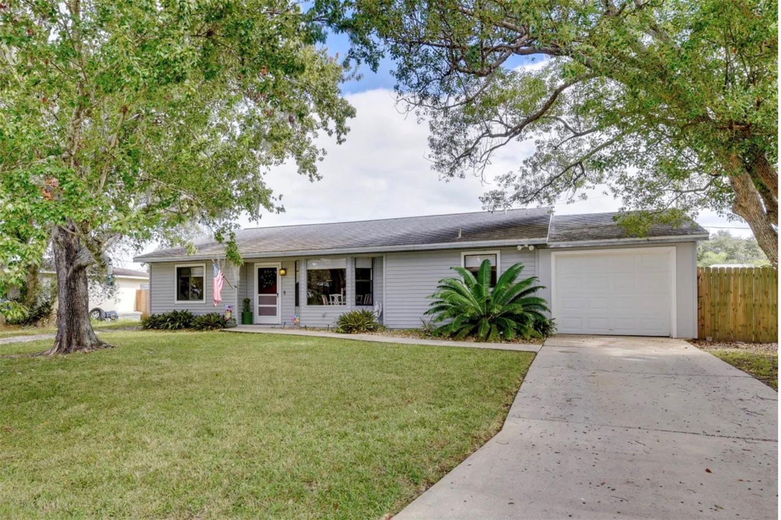 2737 Fern Palm Drive, FL