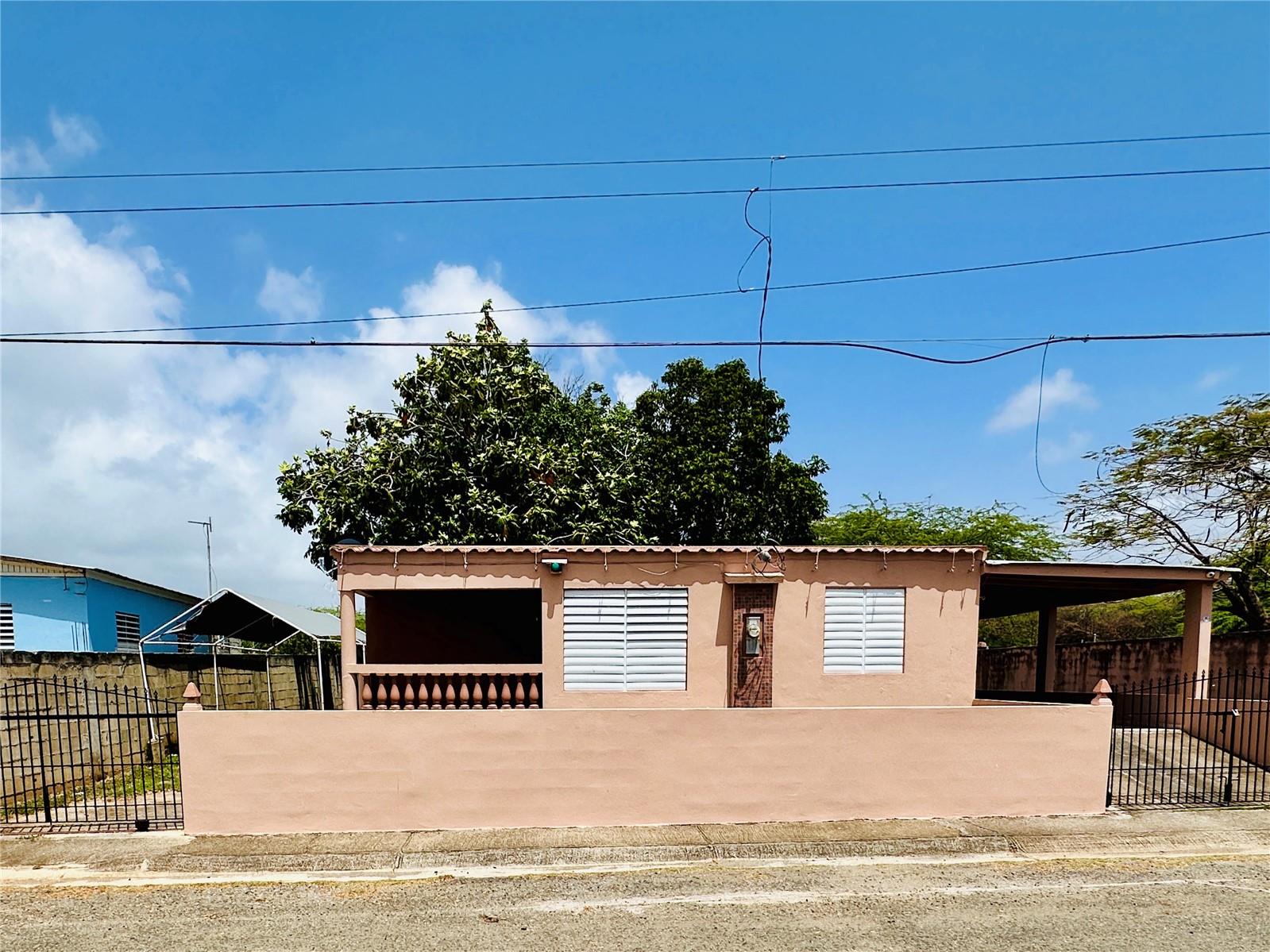 92 Camino San Martin Comm. San Martin, PR