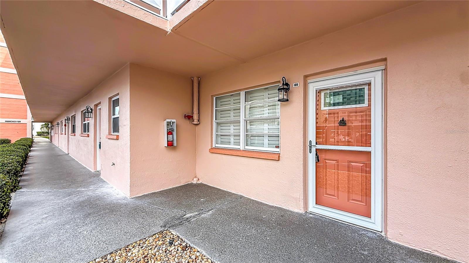6025 Shore Boulevard, FL