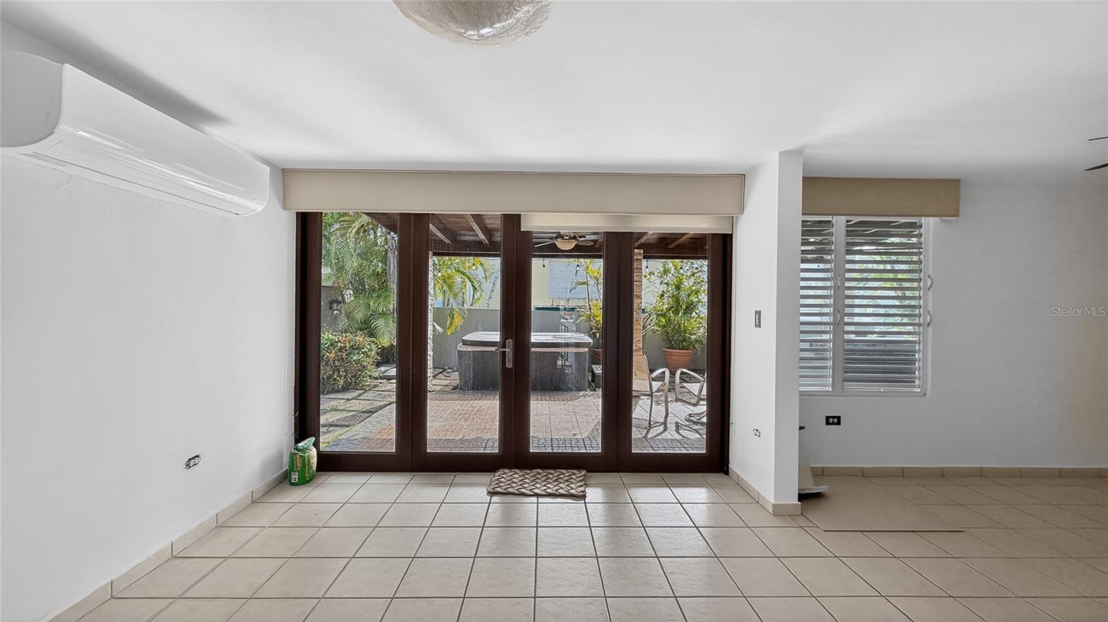 M5 River Gardens, Principal, PR