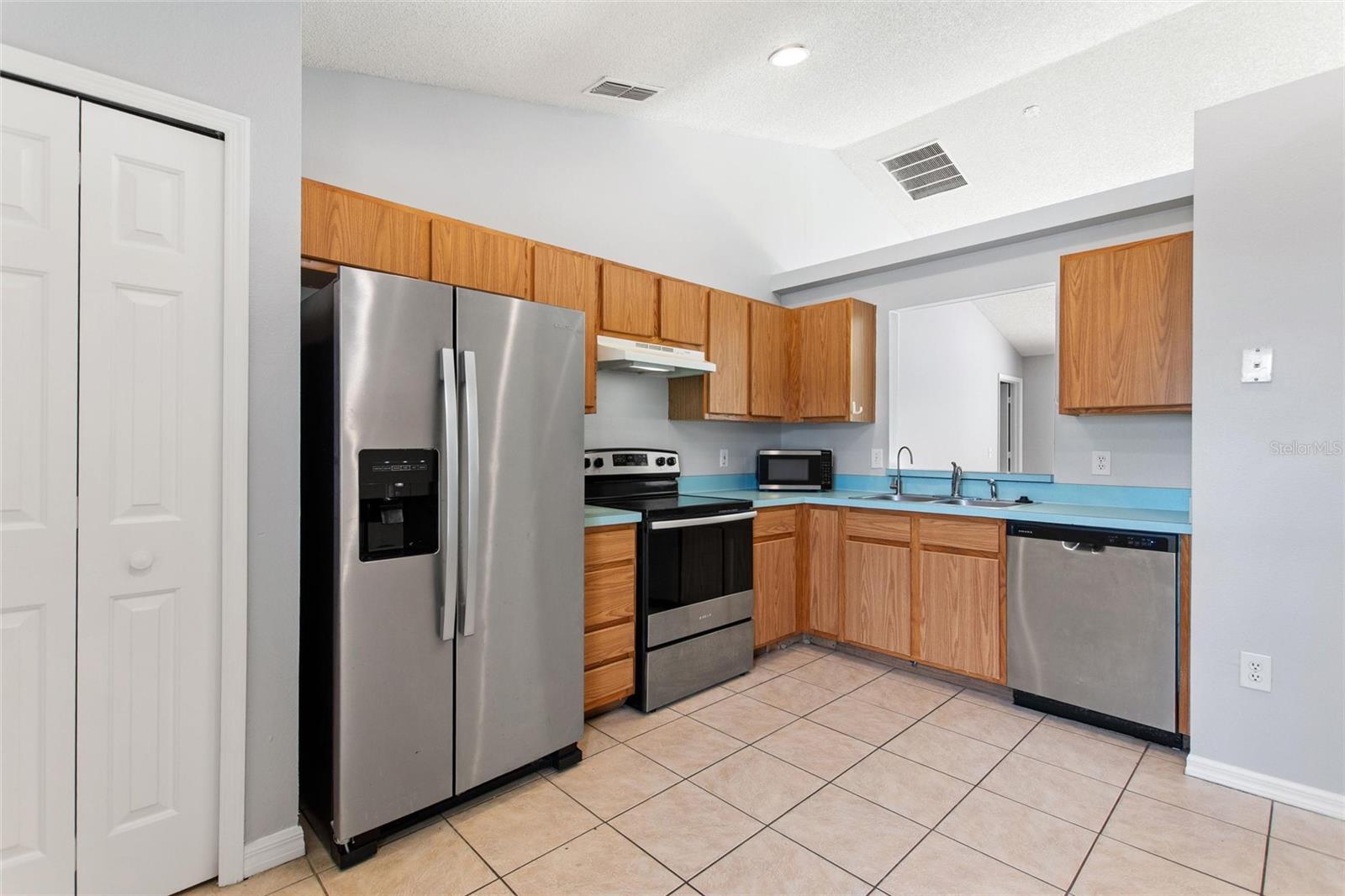 128 Burgoyne Loop, FL