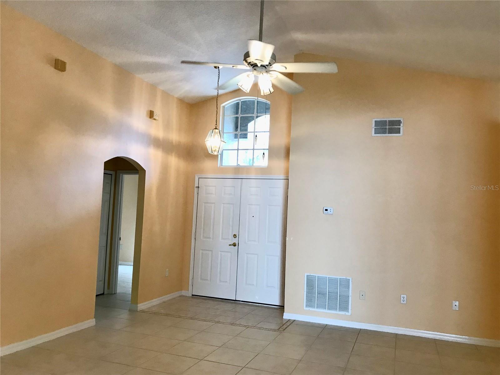 124 Easton Circle, FL