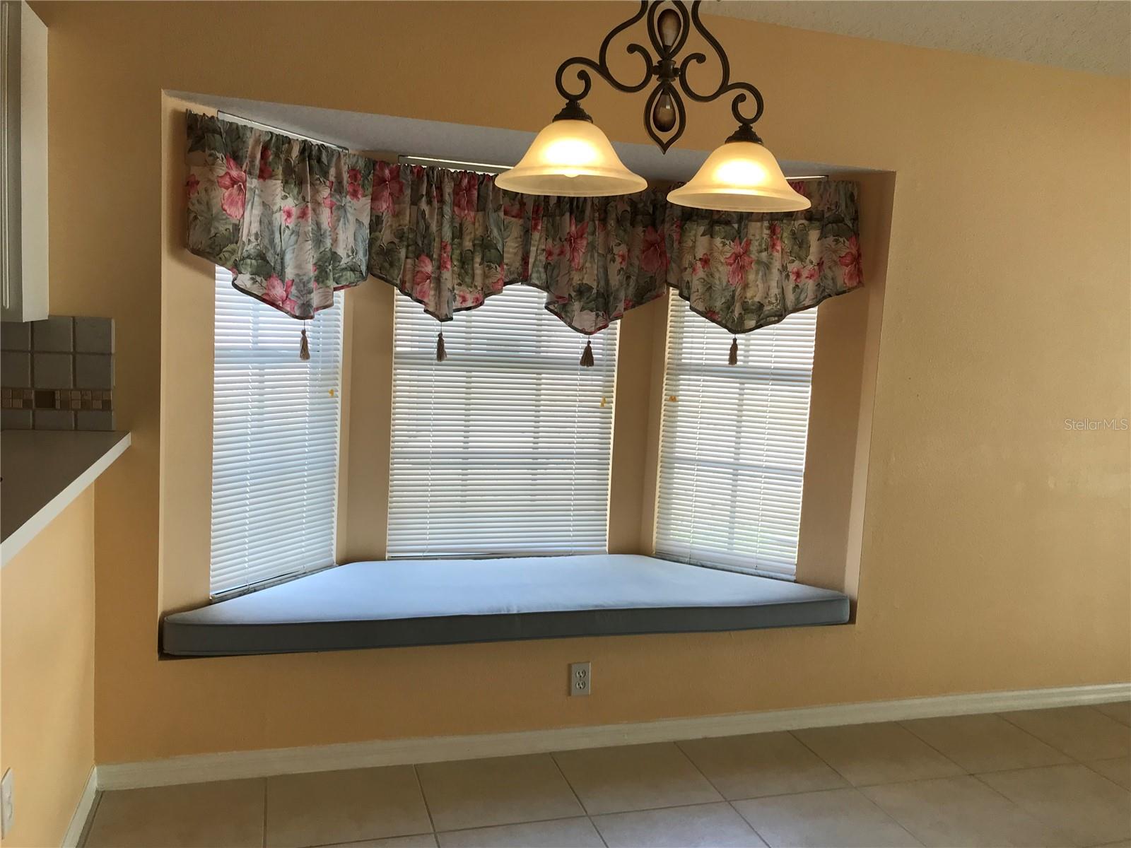 124 Easton Circle, FL